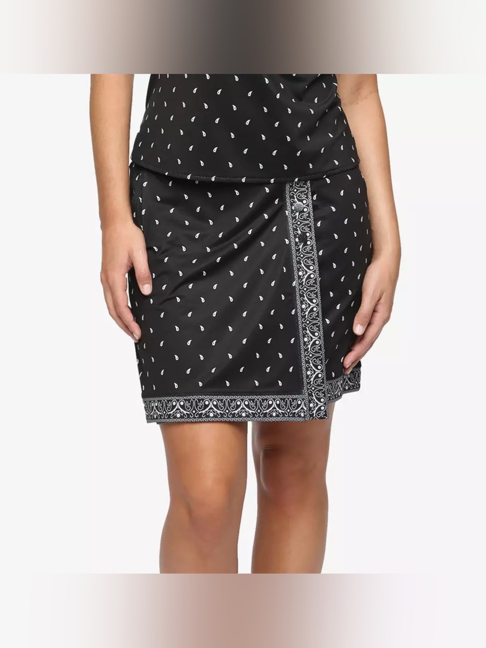 Belyn Key French Connection Snap Wrap Bandana Skort Women’s Size S